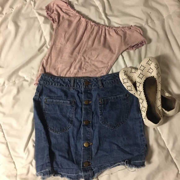 Forever 21 Dresses & Skirts - High waisted jean skirt